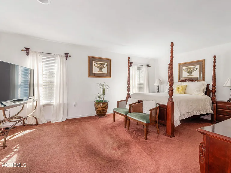 4 Scottsdale Ct — Photo 31