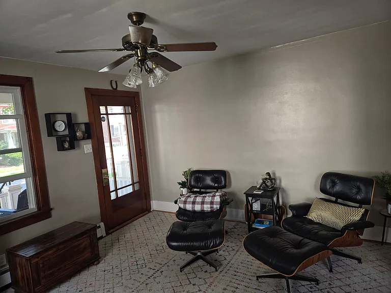 70 W Caracas Ave — Photo 7