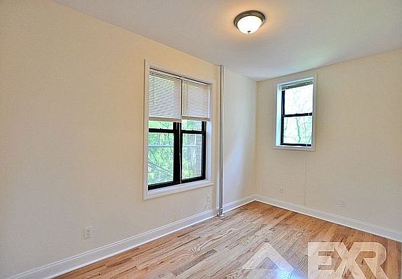 5th image of 260 Gates Ave APT 2C