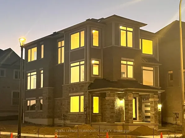 2540 Hibiscus Dr, Pickering, ON L1X 0M6