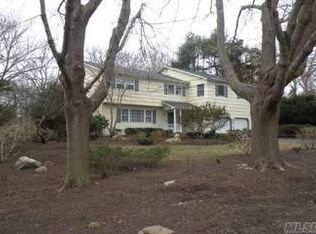 26 Josephine Blvd, Shoreham, NY 11786