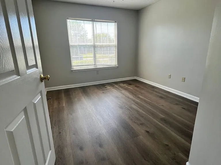 111 Grindstaff Dr — Photo 10