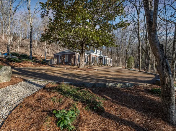 1150 Crater Hill Dr, Nashville, TN 37215