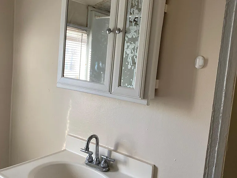 312 Summit St #2 — Photo 6