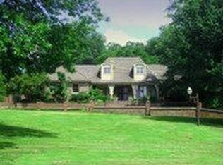 11217 Blue River Rd, Kansas City, MO 64131