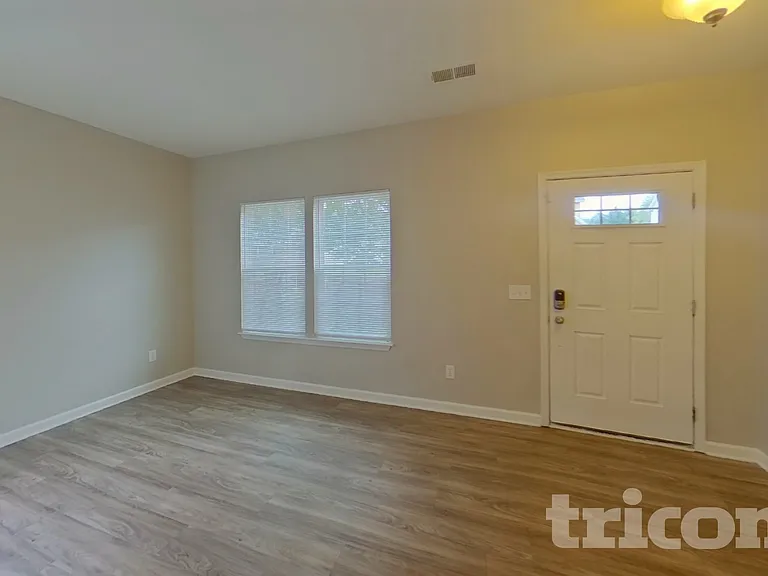 246 Bridgeport Rd — Photo 17