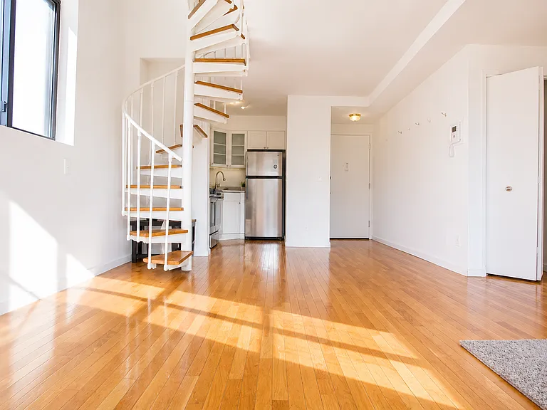 259 Elizabeth St #7C — Photo 4