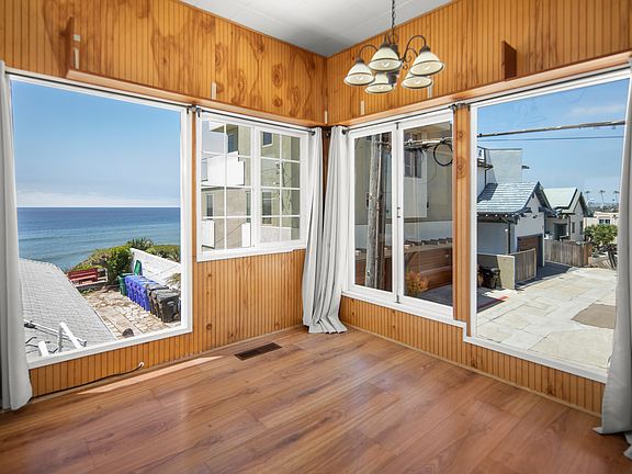 3rd image of 1569 Ocean Front St #1