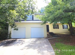 3250 Boulder Brook Dr, Lithonia, GA