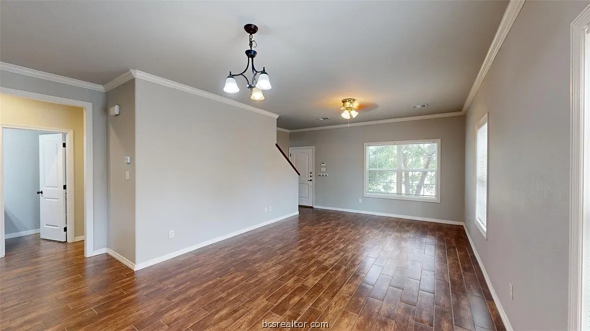 5 bed, 4.5 bath, 1838 sqft, $3,500 — Photo 4