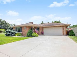 1609 Badgley Rd, Jackson, MI 49203