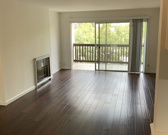5th image of 3205 Raintree Cir