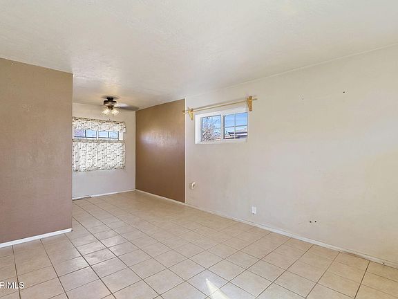 4th image of 4911 Tetons Dr