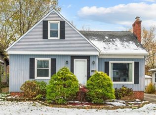 5120 Spencer Rd, Lyndhurst, OH 44124