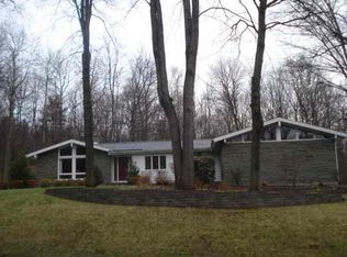7 Walnut Ln W, Schenectady, NY 12309