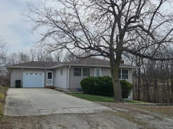 202 W Dallas St, Montezuma, IA 50171