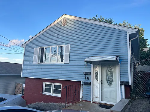 18 Woodside Ave #1 Photo 1