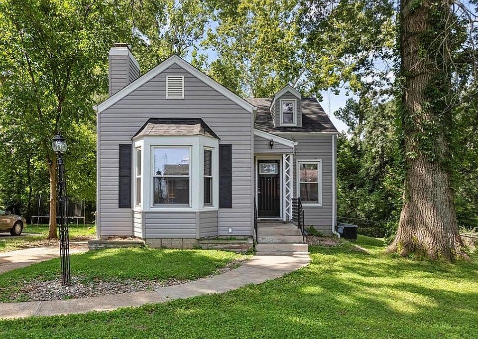 1st image of 11134 Florence Ave
