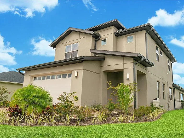 3080 Crispin Cir — Photo 2