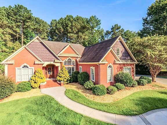2nd image of 307 Stonebridge Blvd