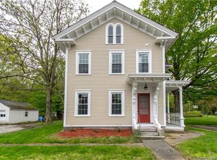 9 Palmer Rd, Hampton, CT 06247