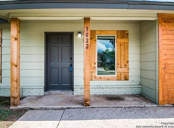 3rd image of 3022 Annarose Ln