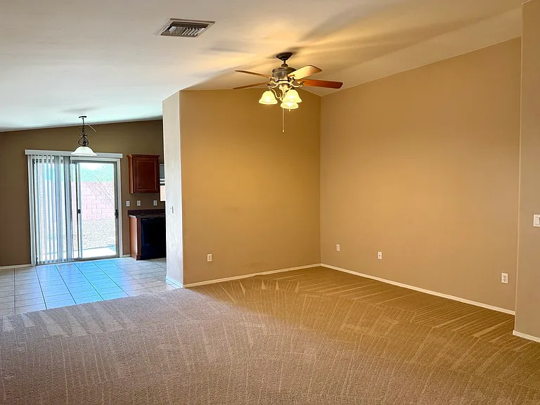7587 E Fair Meadows Loop — Photo 2