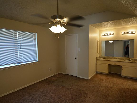 2nd image of 6408 Woodbeach Dr