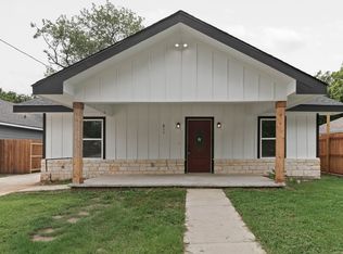 811 Ritchey St, Gainesville, TX 76240