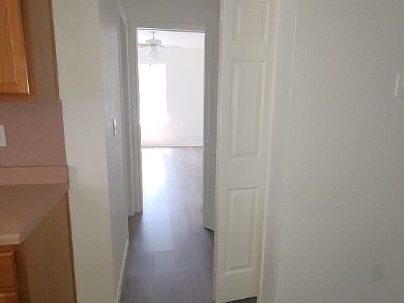 4th image of 2802 Leroy Cir #A