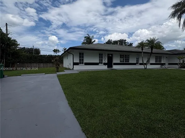 1705 SW 100th Ave #1-2, Hollywood, FL 33025