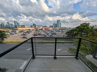128 Fairview Mall Dr #320, Toronto, ON M2J0E8