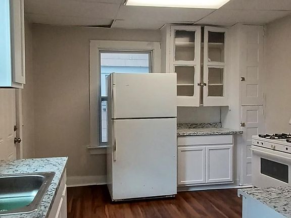 5th image of 43 Aberdeen St