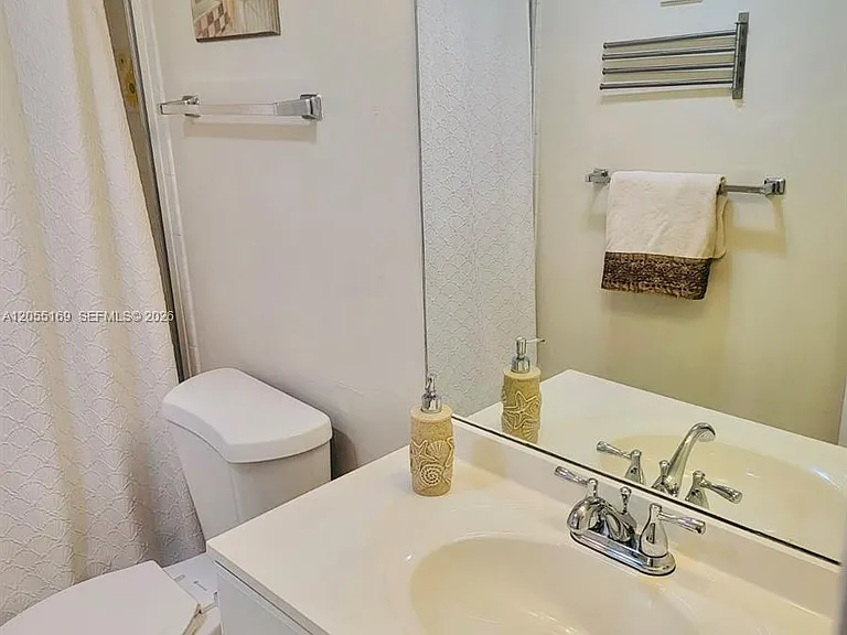 8900 Washington Blvd #409 — Photo 20