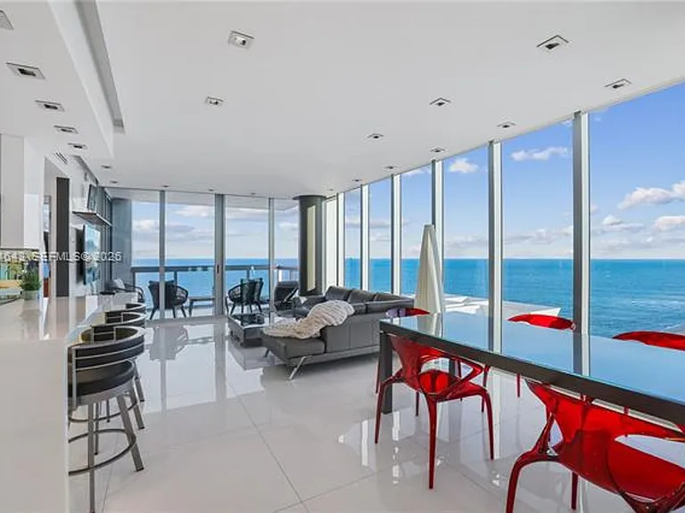 6899 Collins Avenue Cu #2208 — Photo 10