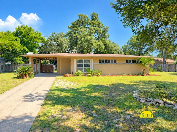 101 Wellington Rd, Fort Walton Beach, FL 32547