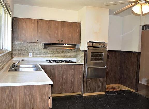 5th image of 2960 Wellington Dr