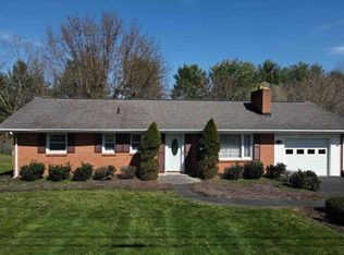 1911 Monte Vista Dr, Pulaski, VA 24301