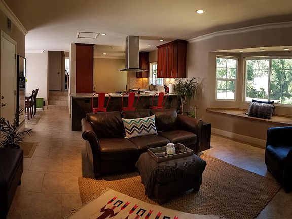 2nd image of 7450 Circle Hill Dr