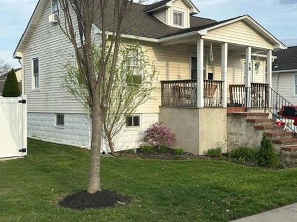 19 N Maple Ave