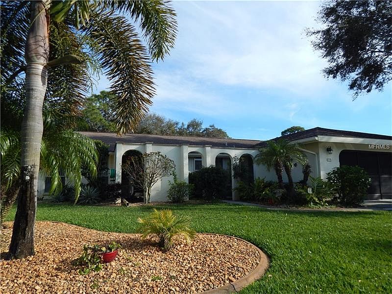 1st image of 52 Bunker Ln