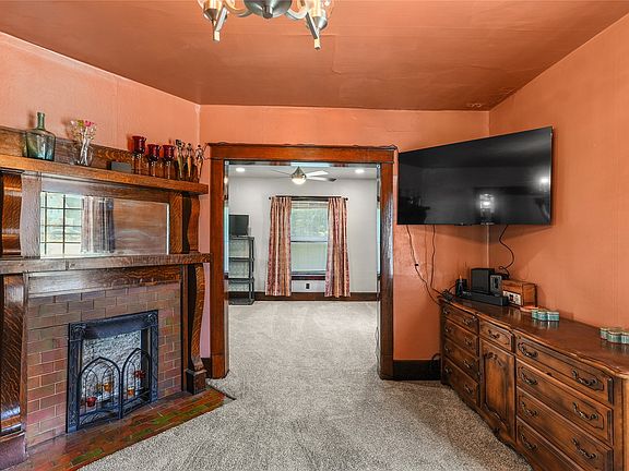 5th image of 2013 Camphausen Ave