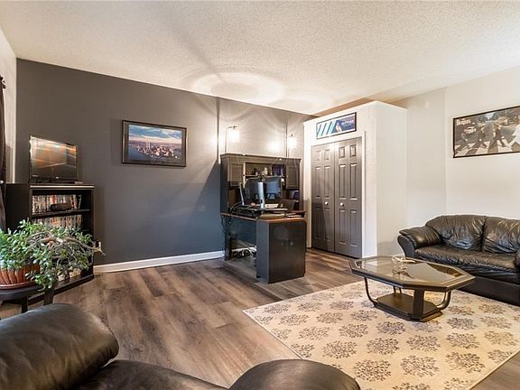 4th image of 4319 Valley Trace Dr