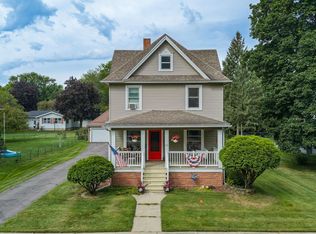 520 Ellinwood Ave, Reedsburg, WI 53959