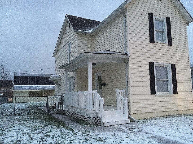 1st image of 17 E Postal Ave