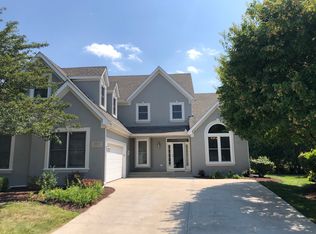 2577 Chasewood Ct, Aurora, IL 60502