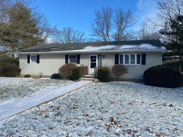2862 Myeerah Trl, West Liberty, OH 43357