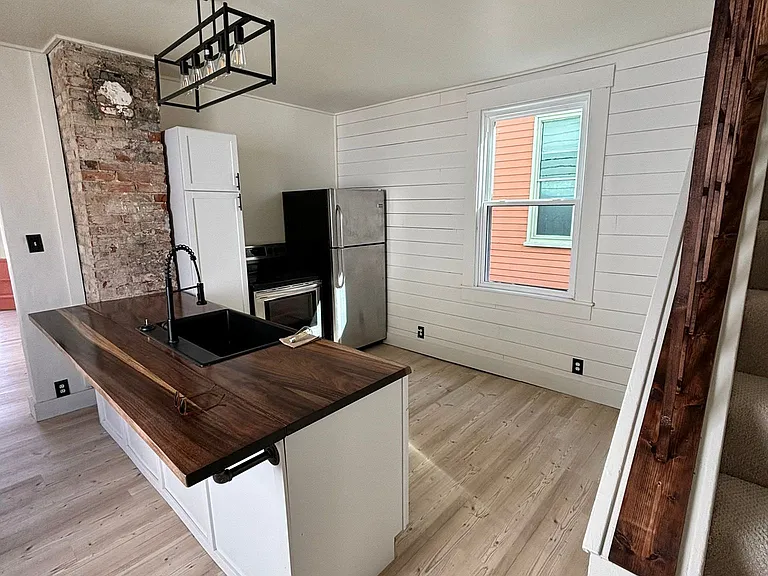 813 Campbell Ave #813 — Photo 5