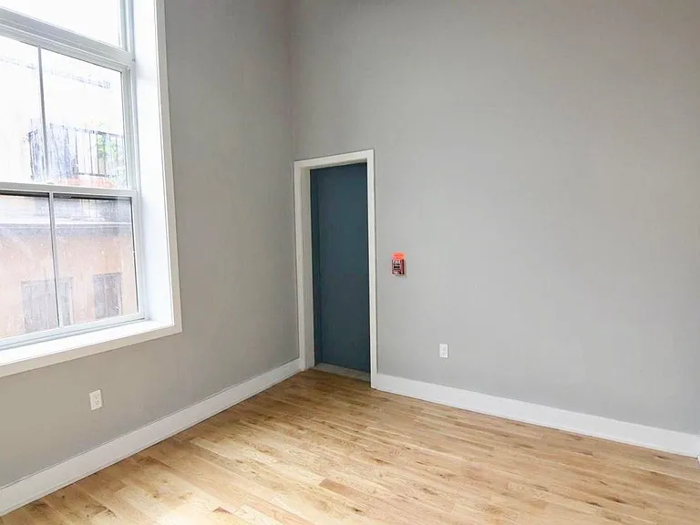 1521-23 W Girard Ave #201 — Photo 10