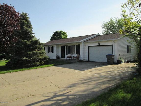 2nd image of 1014 Meadowlane Dr